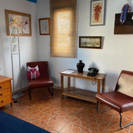 Mp Cozy Apartment Near The Sea Paphos Exterior photo