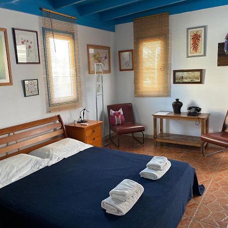 Mp Cozy Apartment Near The Sea Paphos Exterior photo