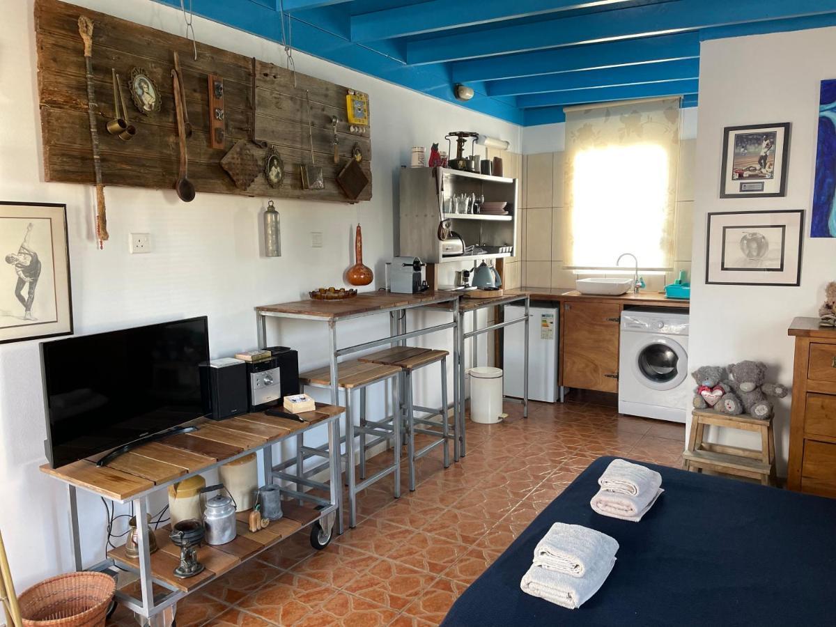 Mp Cozy Apartment Near The Sea Paphos Exterior photo