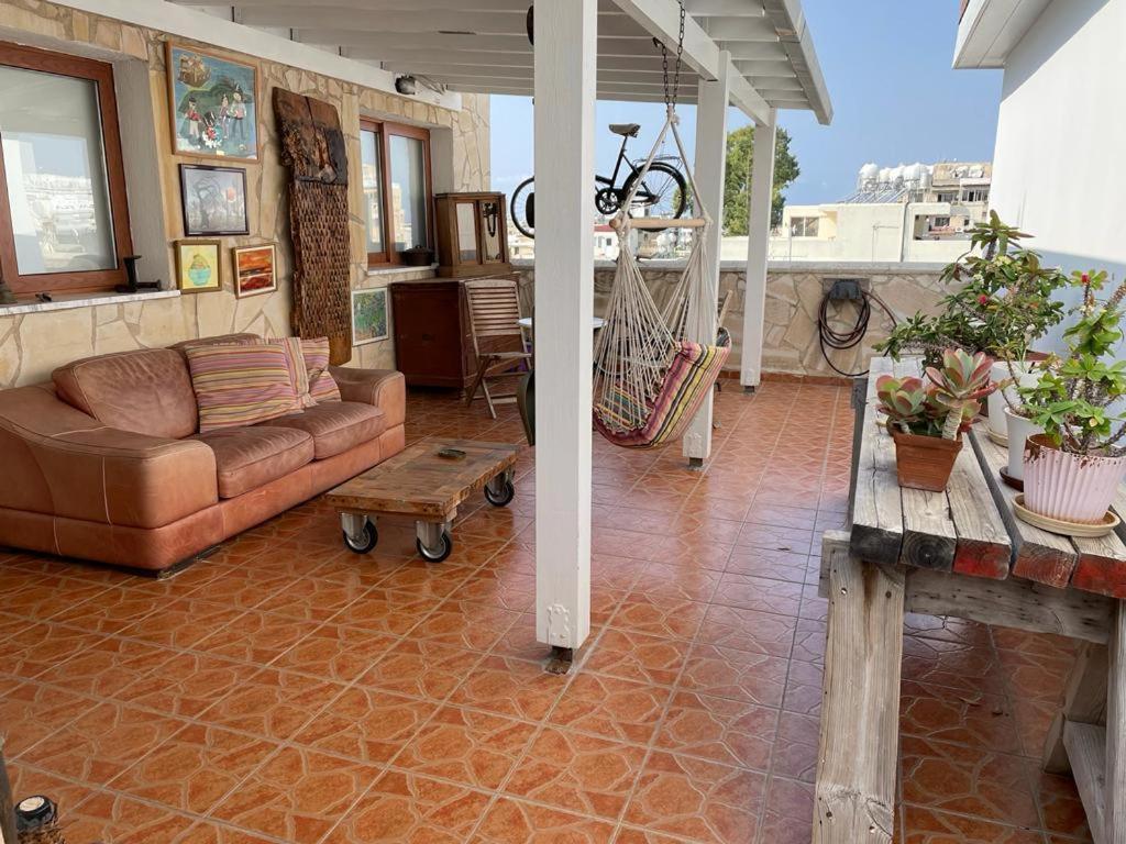 Mp Cozy Apartment Near The Sea Paphos Exterior photo